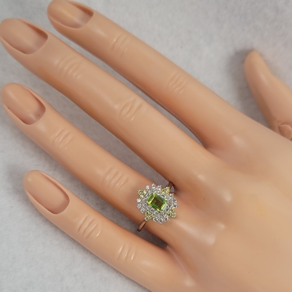Antique Style Sterling 1ct Natural Peridot Ring - Picture 2 of 13